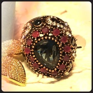 Indian ring gold color setting